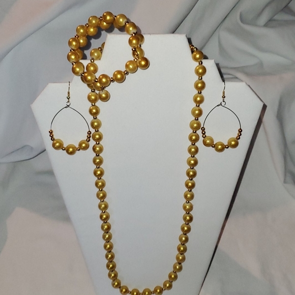Golden Pearls - Picture 1 of 3